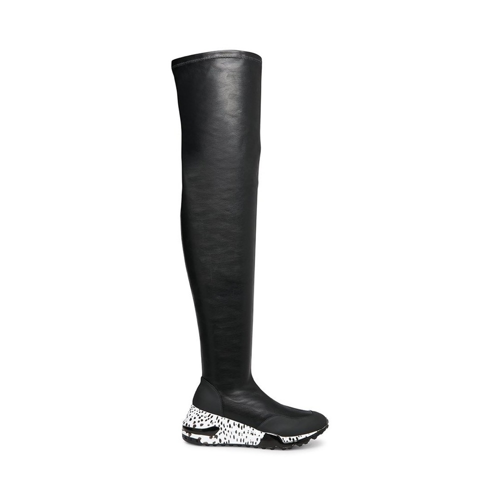 Fashionista Boot Sneakers to die for